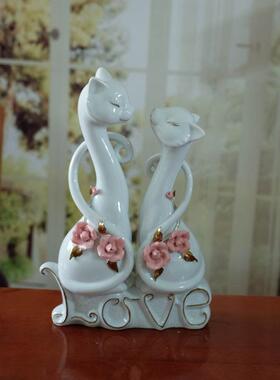 陶瓷猫情侣摆件欧式描金捏花客厅婚礼装饰品家居玄关书桌创意摆件