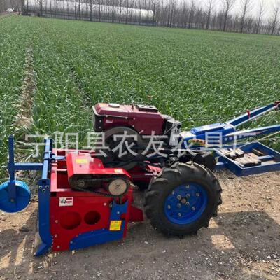 手获扶车带新款四行家用挖大带蒜机手车刨扶大蒜机配套WQC大蒜收