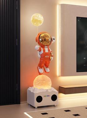 空人宇航员K歌音K768响厅客电视柜旁落地装饰摆件迁高端乔太新居