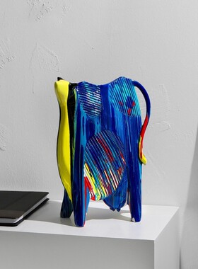 创意抽象迷彩牛摆件动物艺术轻奢客厅电视柜玄关办公室桌面装饰品