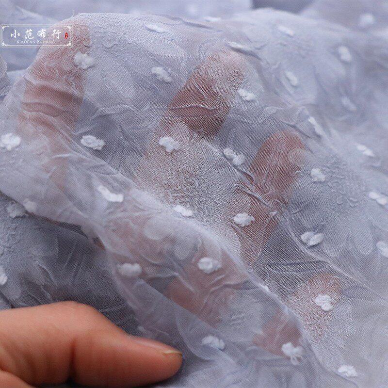 进口夏季新款 浅灰色小雏菊泡泡立体提花雪纺布料 植绒波点面料