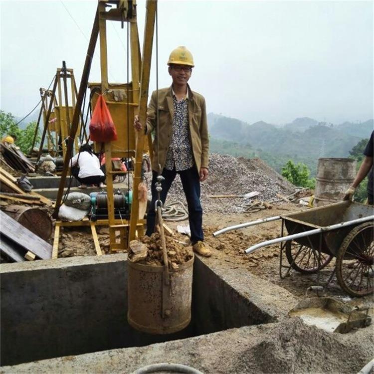 人工挖孔桩用抗滑桩哈儿机小吊机小型挖桩机建筑工地用