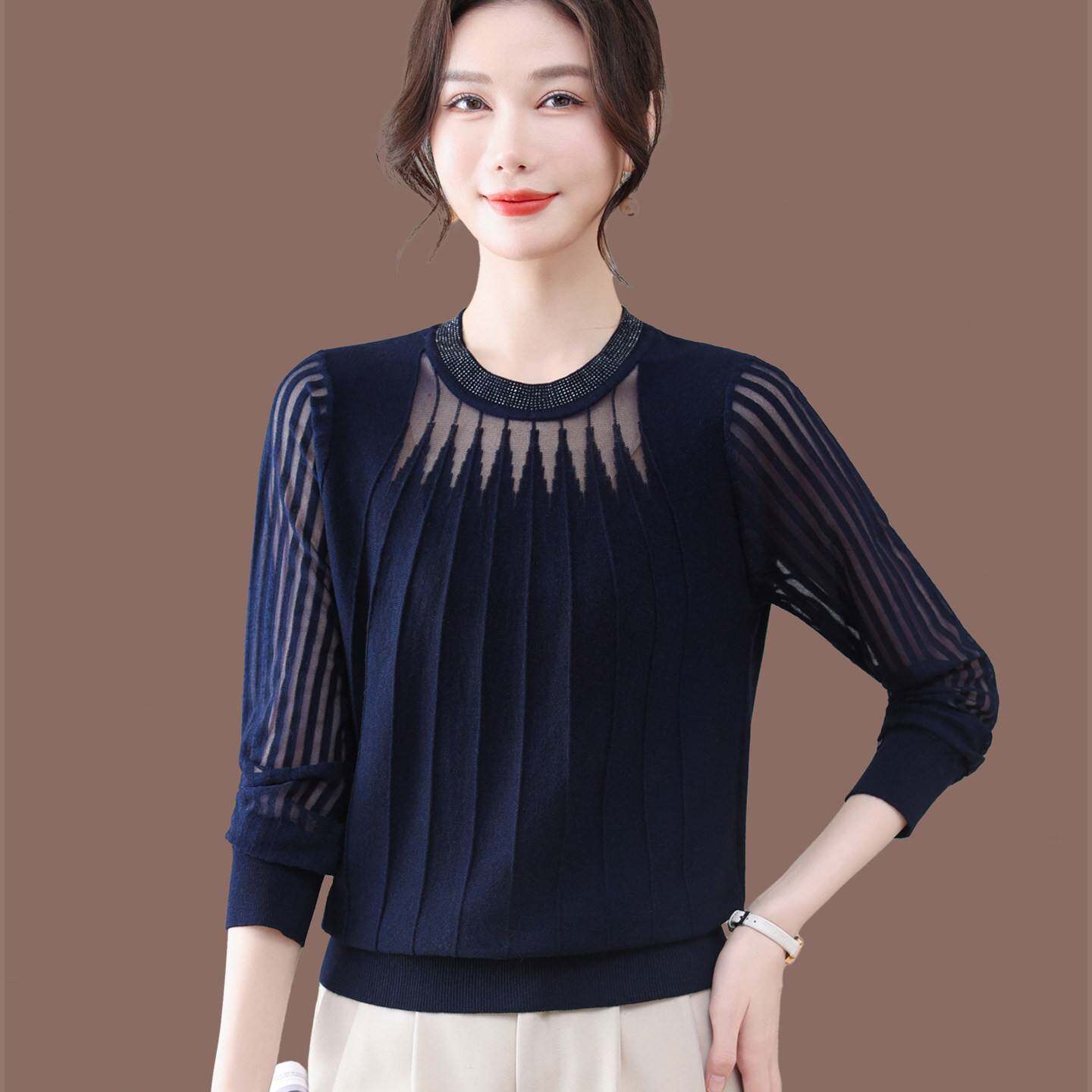 中年妈妈春装桑蚕丝长袖t恤蕾丝针织打底大码洋气纱袖小衫女上衣