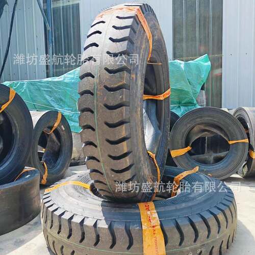 卡货车载重运输轮胎9.00-20 8.25-20斜交充气加厚耐磨轮胎 900-20