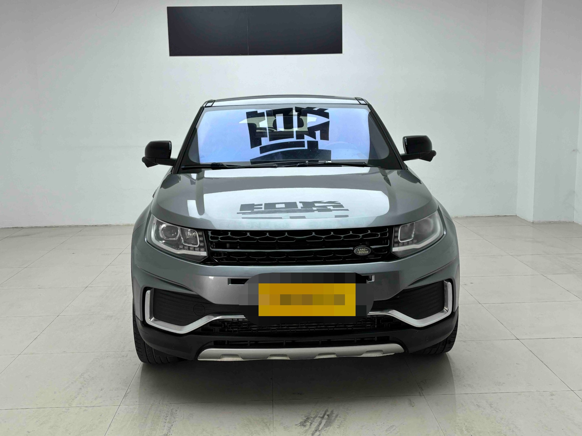 2018 Landwind X7 interior dashboard