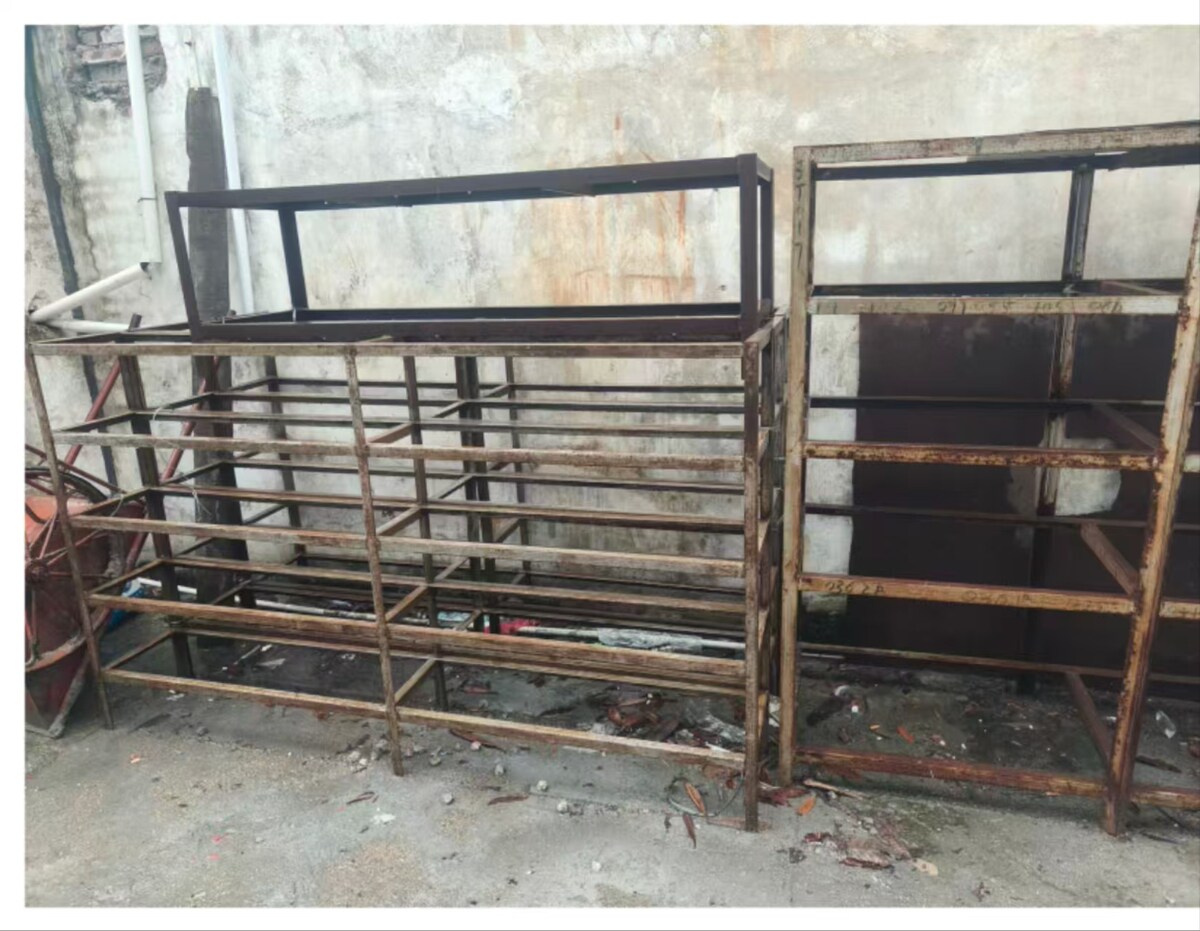 5月5日东莞市处置工厂闲置角铁货架/置物架5套网络拍卖公告