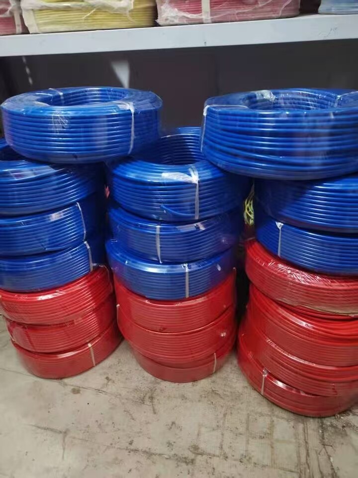 4月17日揭阳市厂家废品处置装修剩余电线一批2.5平方50卷。红蓝各25卷报废处理网络拍卖公告