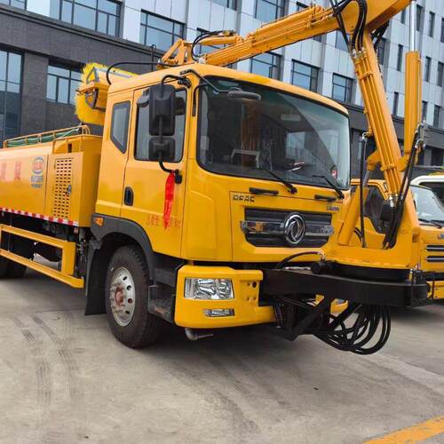 国六东风D9 18吨速路政养护隧道壁路沿石清洗12方隧道清洗车