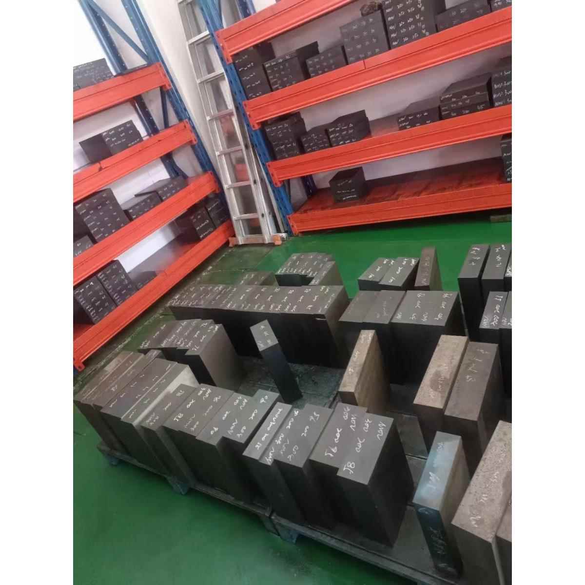 模具钢光板4CR13冲子料热处理淬火硬度48-52HRC 现货尺寸200*300