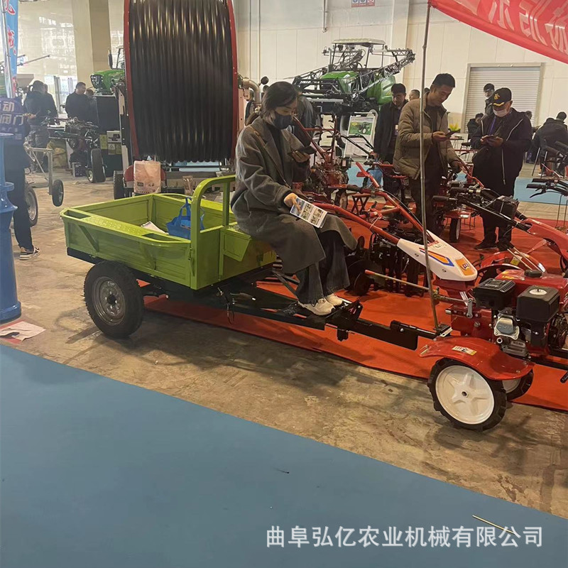 外贸出口四驱后悬微耕机果园菜地旋耕整地机大棚自走式松土锄草机