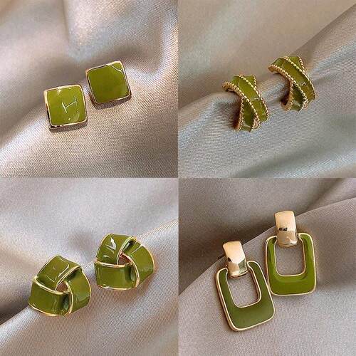 Green earrings and earrings绿色耳钉简约气质精致小巧耳环