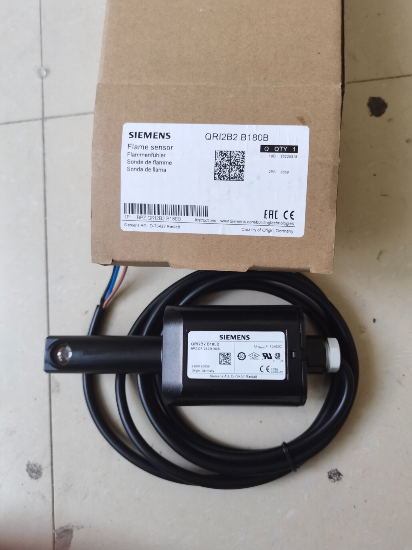 全新火QRI2B2.B180B焰控制器电眼SIEMENS西门