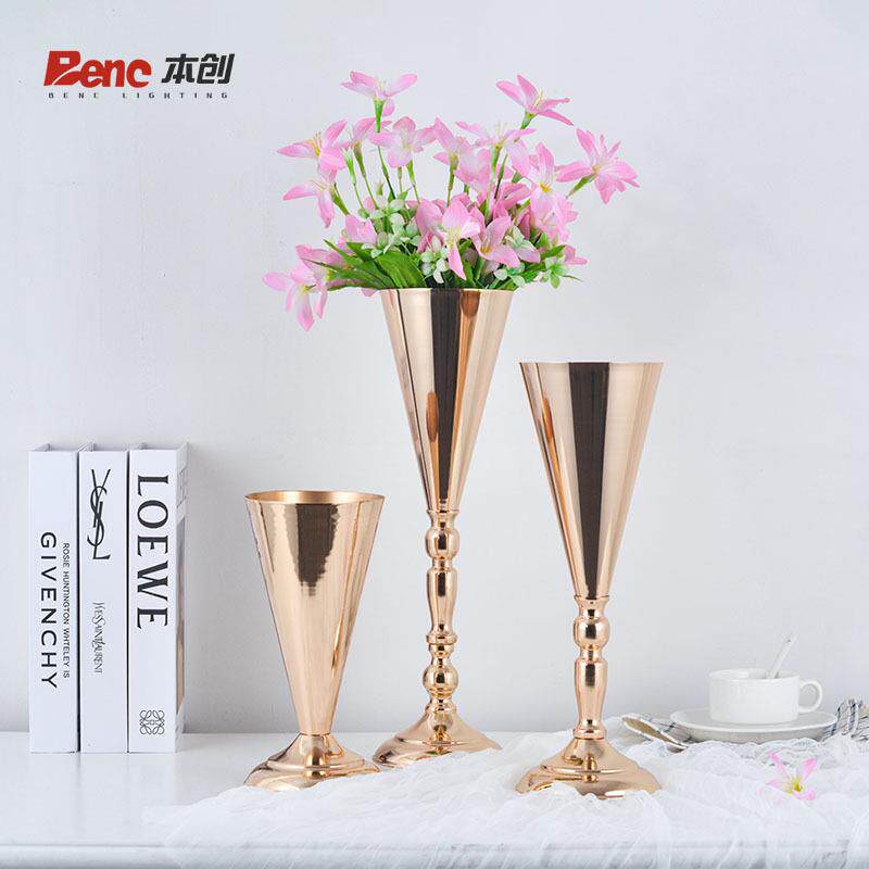 创意婚礼布置花器酒店家用餐桌装饰水晶花瓶铁艺工艺品摆件
