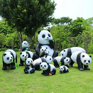 模拟熊猫摆件，幼儿园社区动物雕塑，户外林园熊猫景观小品，景区