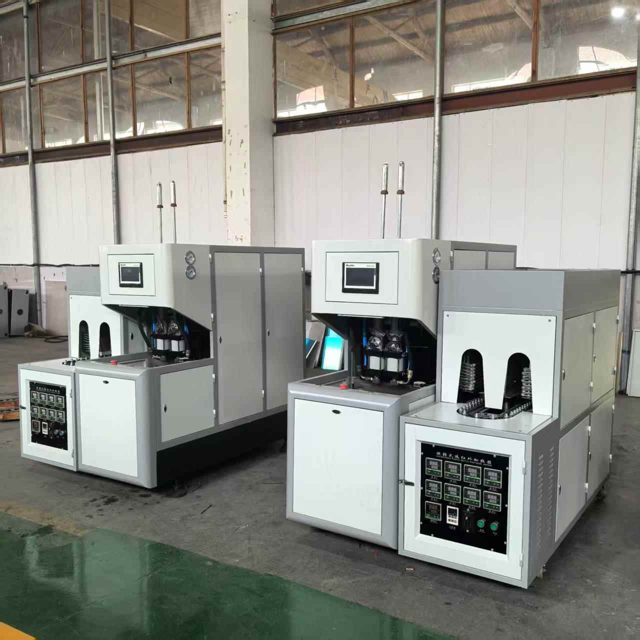 厂家供应PET吹瓶机小型经济型矿泉水瓶500ml半自动塑料瓶吹瓶