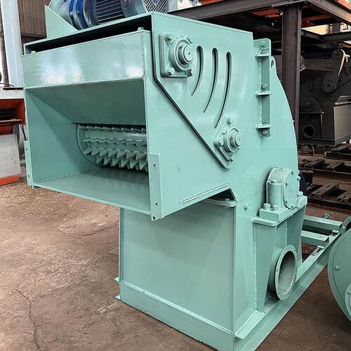 杉木粉碎机树枝树干粉碎机器家具下脚料木屑机木材纤维粉碎机