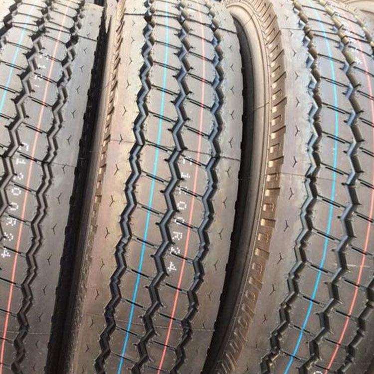 厂家热卖 1200R24 全钢卡车轮胎 大量 耐磨 现货现