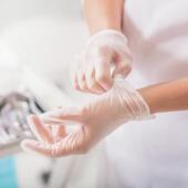 英科INTCO 一次性防护透明塑料工业清洁家用车间作业无粉pvc手套