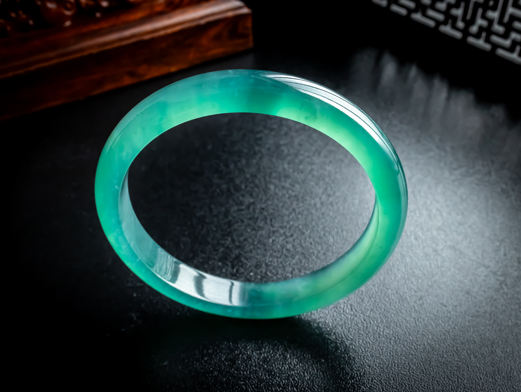 61圈口天然真品翡翠正品 水润气质细腻冰蓝水满色正圈手镯44.31g