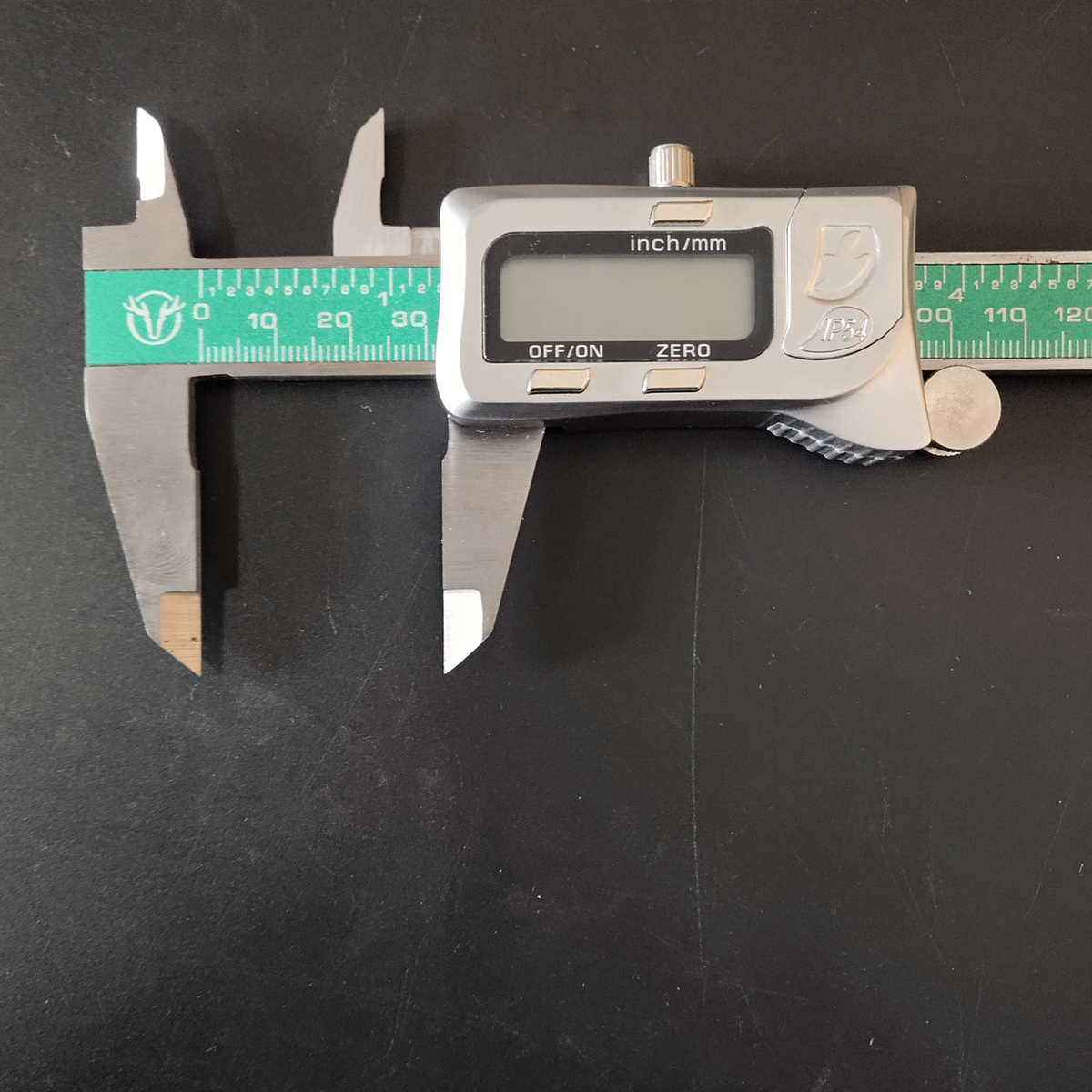 金属不锈钢游标卡尺数显卡尺数显游标卡尺0-150mm卡尺