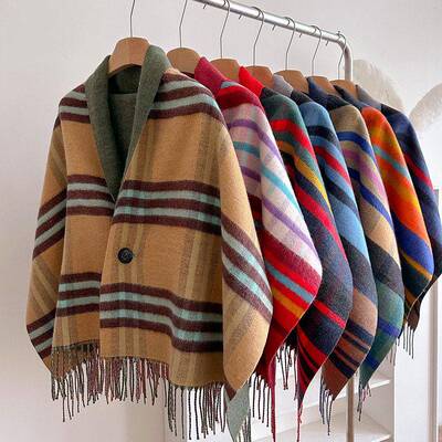 Vintage Plaid Fringed Shawl With Buckle, Versatile Women’S
