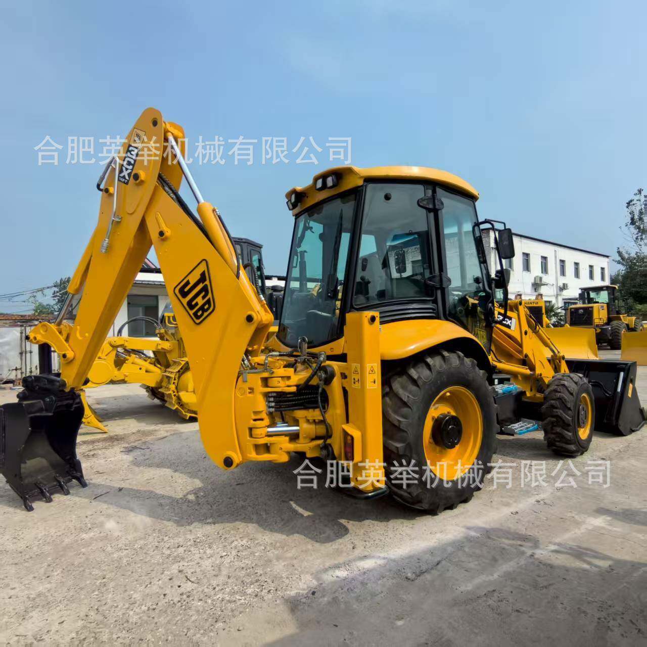 JCB3CX两头忙反铲装载机多功能铲斗四轮驱动装载挖掘机两用一体机