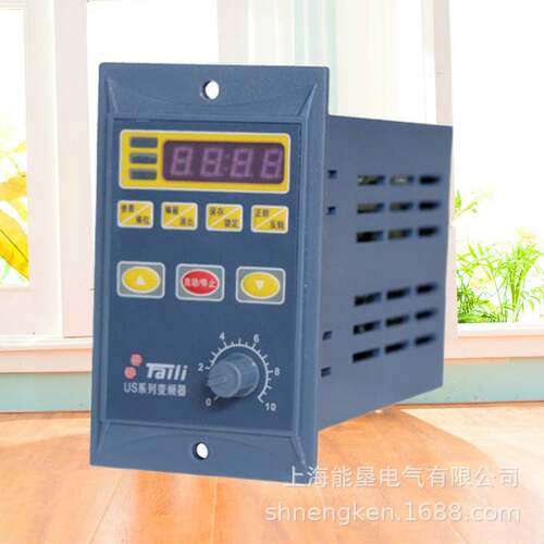 US20矢量型易小简型变频器400w/75w1100w恒压供水/单相调327速器