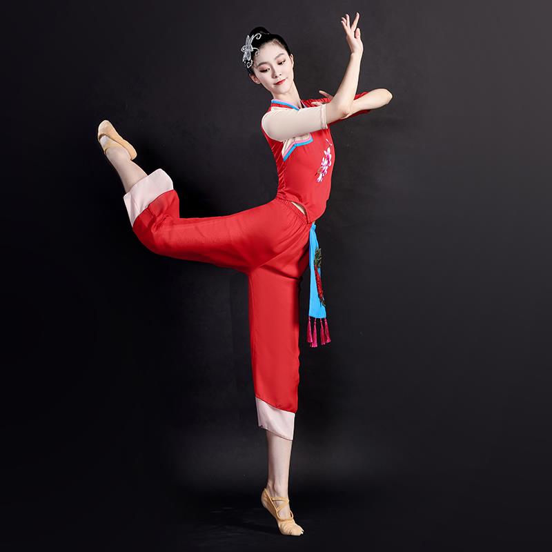 特卖2024新款秧歌服女蹈服装古典舞民族风春夏采茶舞团体演出服