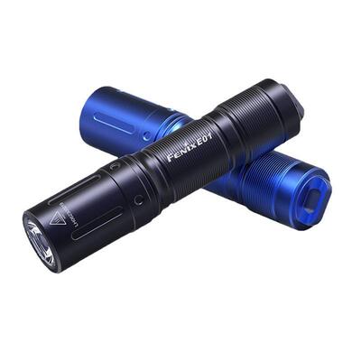 Fenix菲尼克斯E01 V2.0手电筒轻巧携带耐用7号电池日常EDC挂钥匙