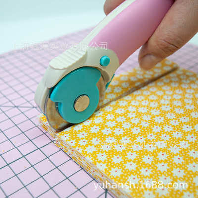 Rotary cutter 滚轮刀45mm皮革布料毛毡切割拼布切割刀可站立滚刀