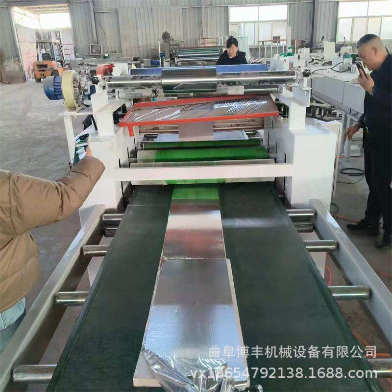 自带背胶铝箔平贴机 XPS挤塑板镀铝膜复合机 聚苯保温板覆膜机器