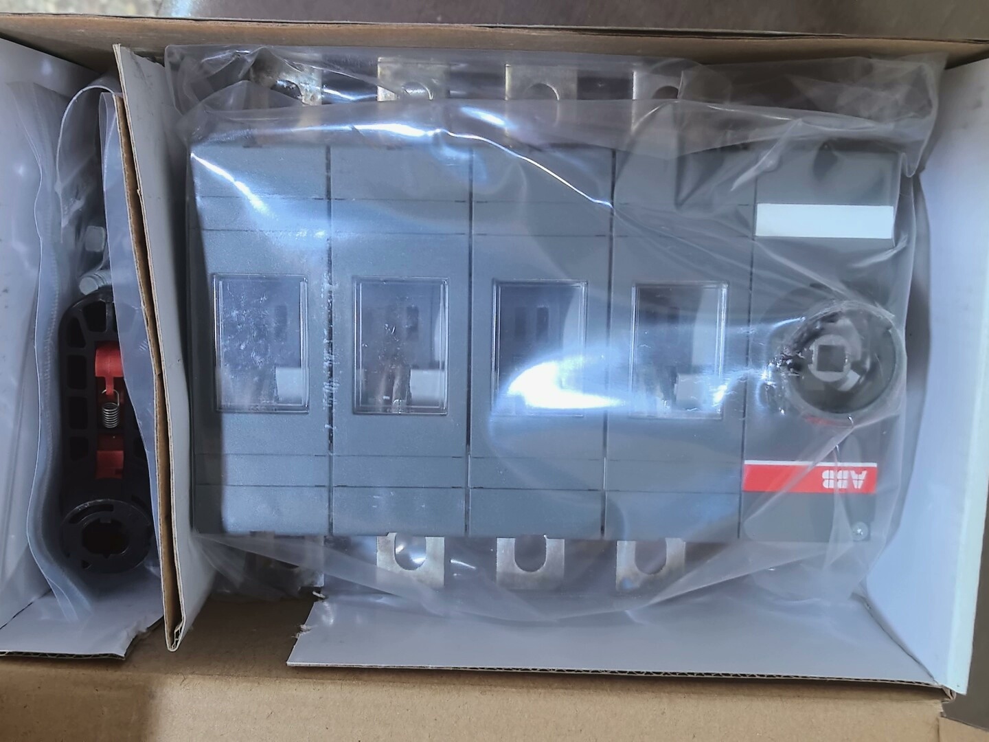 ABB隔离开关OT250E04K 250A