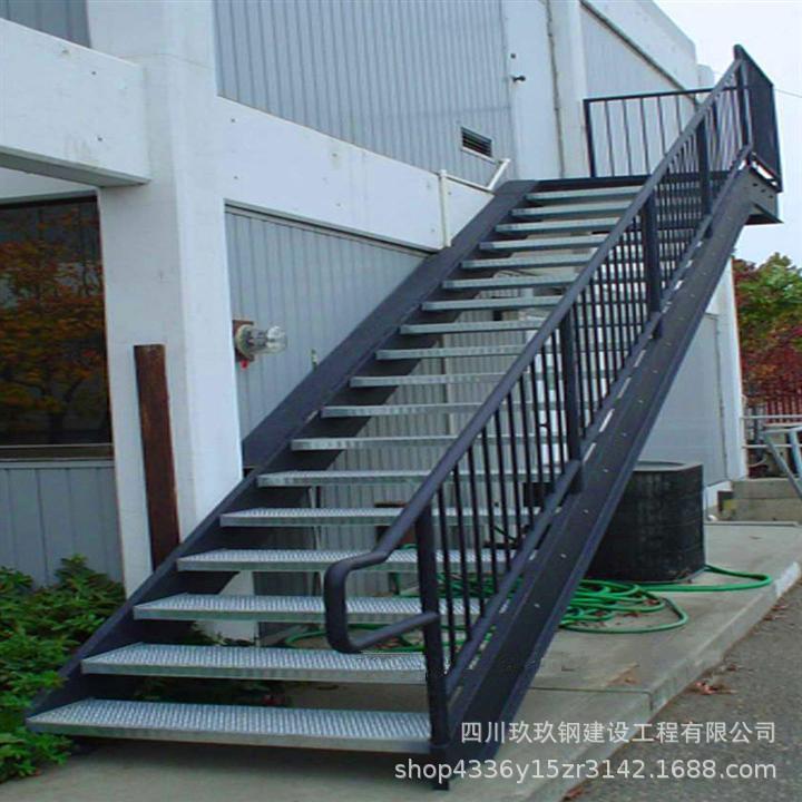 成都铁艺不锈钢栏杆制作安装市政护栏楼梯栏杆施工建筑护栏