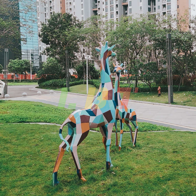 玻璃钢彩绘长颈鹿群雕塑草坪林园绿地景观仿真动物鹿,商业/办公家具,景观道具/景观摆件/景观装置,淘宝优惠券,粉丝福利购,淘宝优惠卷