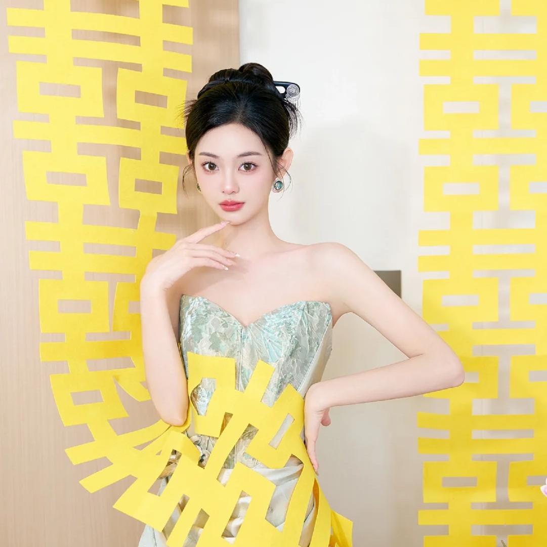 婚房布置装饰长条喜字小众色系多巴胺结婚礼晨拍道具婚庆用品大全