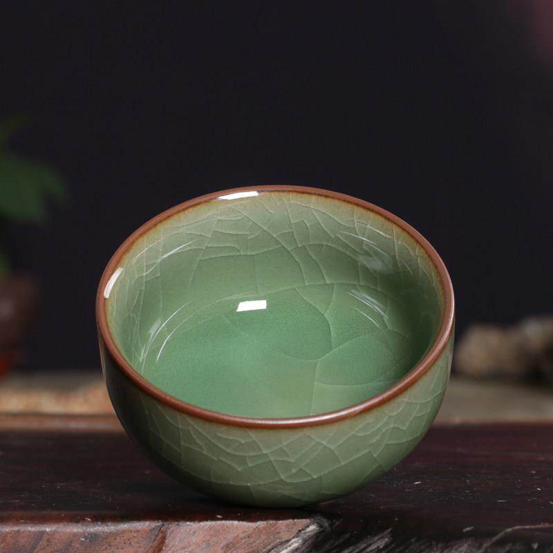 青瓷王文手工大师杯功夫杯葛窑冰裂龙泉陶瓷茶杯单杯茶具茶碗