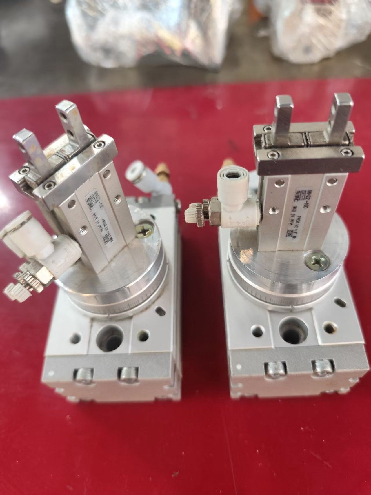 日本原装SMC夹子旋转气缸MSQB10A，夹子MH22-10