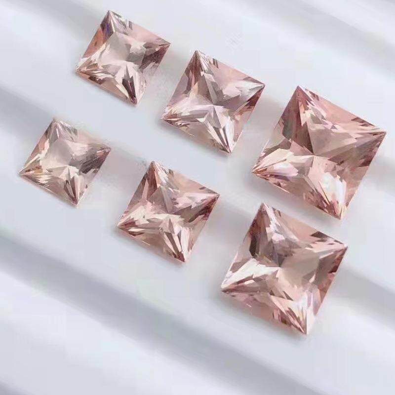 彩宝珠宝定足金镶嵌原石 粉色柱石天然摩根石戒面裸石精美公主切