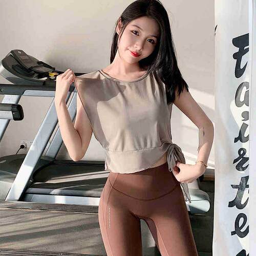 Two mesh yoga suit short sleeved women's running sports