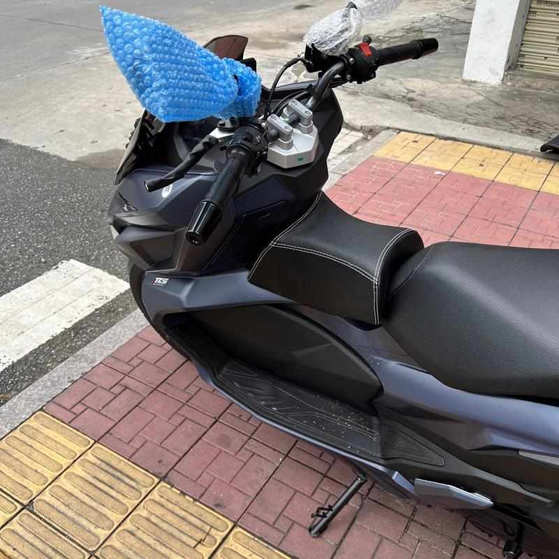 适用三阳哈士奇三阳巡弋300巡弋XS150T改装儿童座椅宝宝坐垫软座