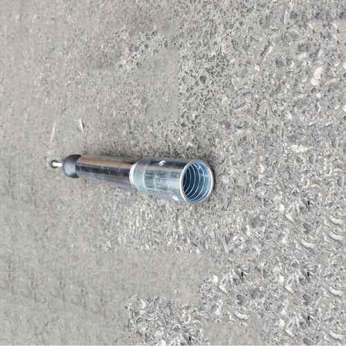 小型管道内除锈设备内壁喷砂器30-70mm钢管内部喷涂机