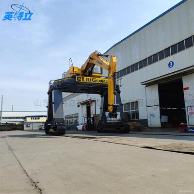Excavator with long legs支腿火车卸煤机挖改铁路运输长腿挖机