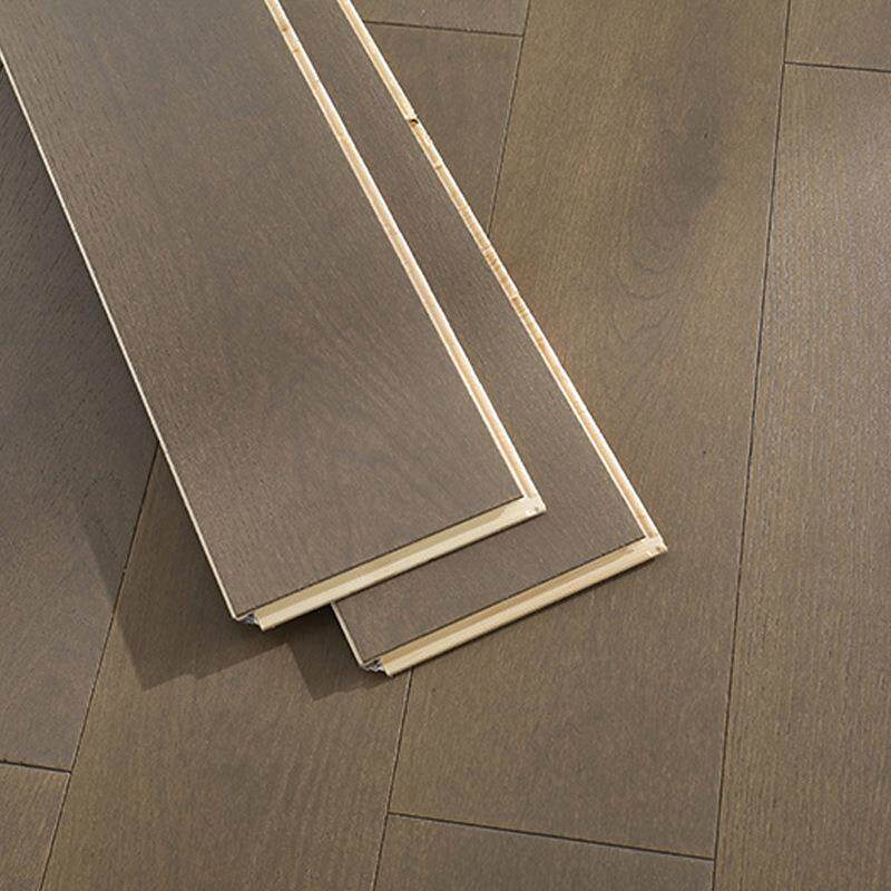 纯三层实木地板橡木实木复合家用环保锁扣E0地热地暖三层地板现货