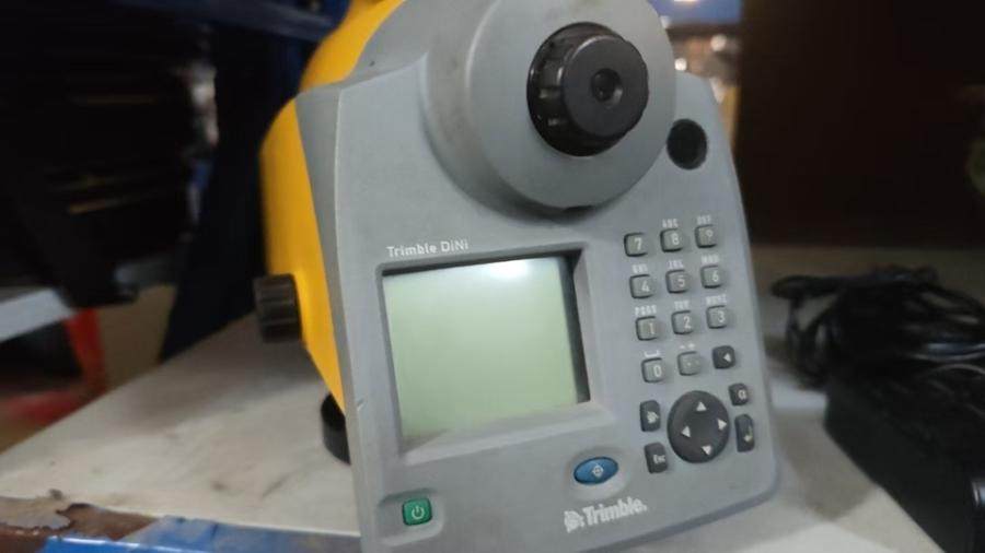 1月3日北京【京械8524】单位淘汰报废处置天宝电子工程仪器一台网络拍卖公告