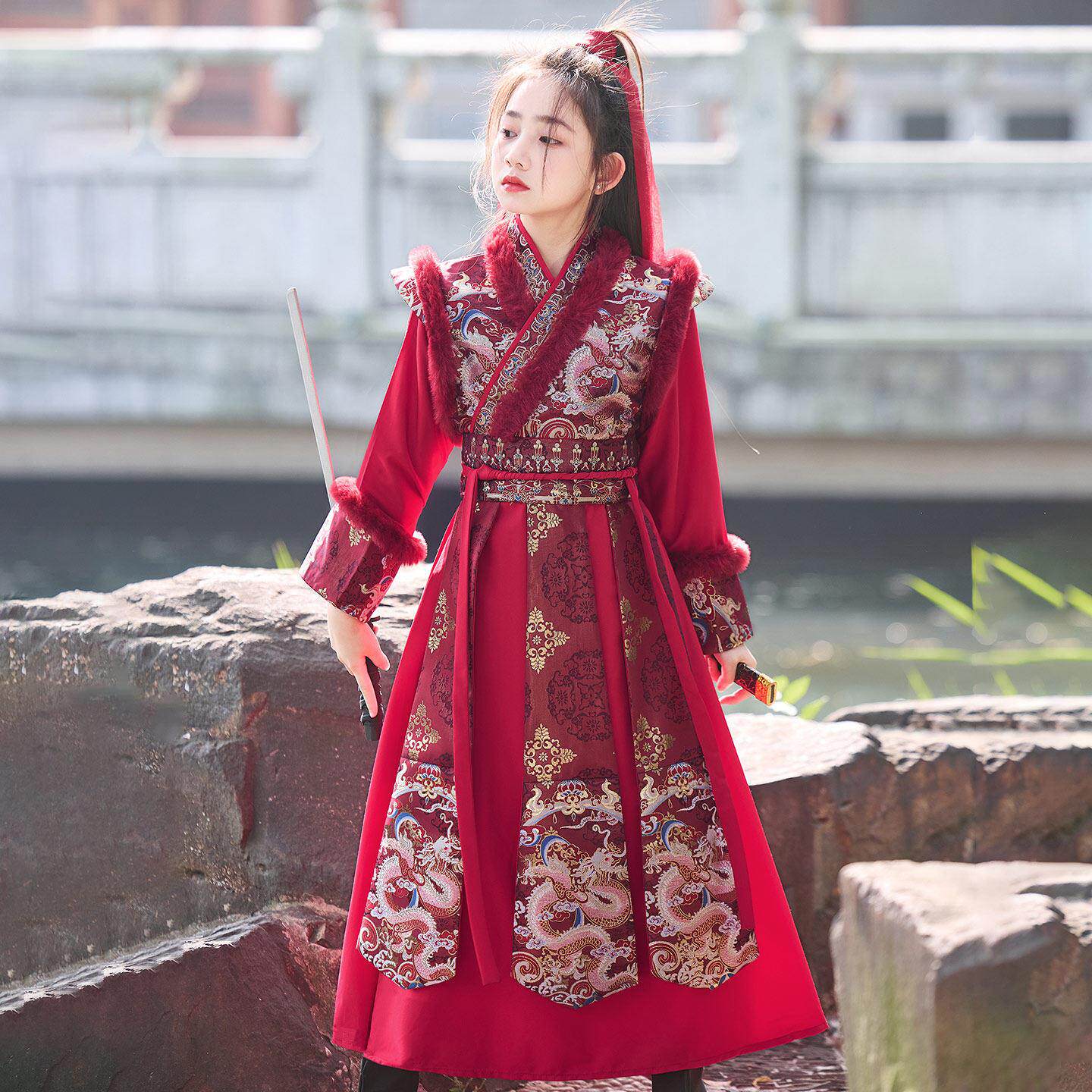 儿童拜年服花木兰服装女童汉服冬季加绒红色中国风cos女侠古装厚