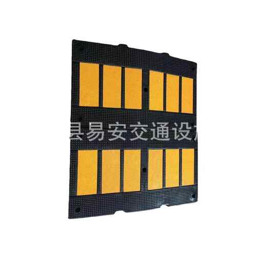 欧式加宽橡胶减速带900宽减速带板磨砂高强反光减速坡垫减速垄