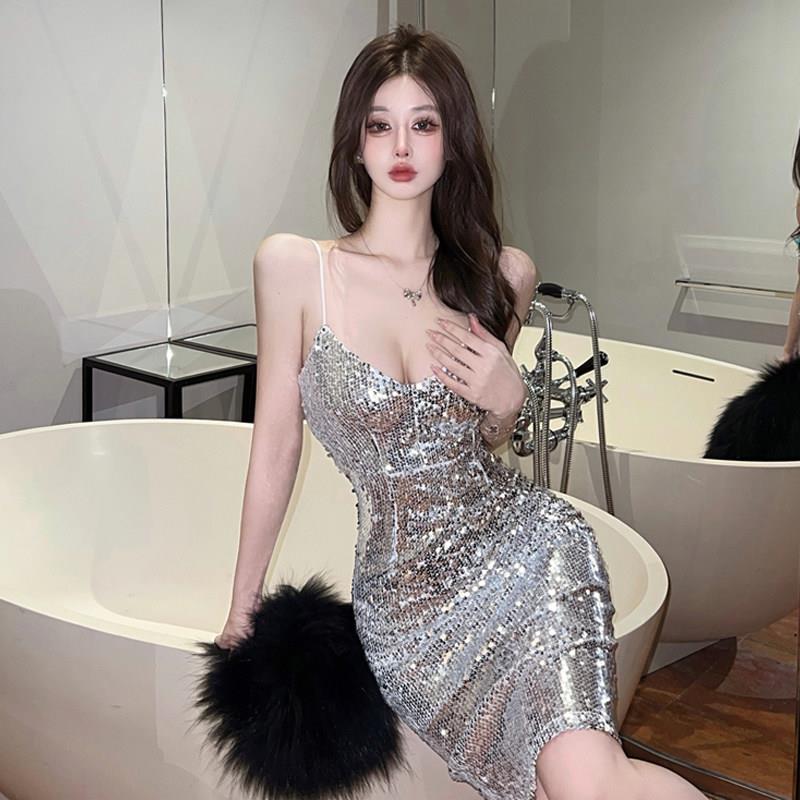 夜店女装夜场晚礼服宴会气质闪闪亮片性感低胸深领吊带连衣裙子