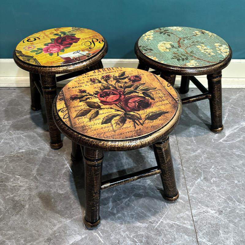 北欧家用小凳子客厅门口换鞋凳可爱实原木儿童卡通艺术矮板圆凳椅