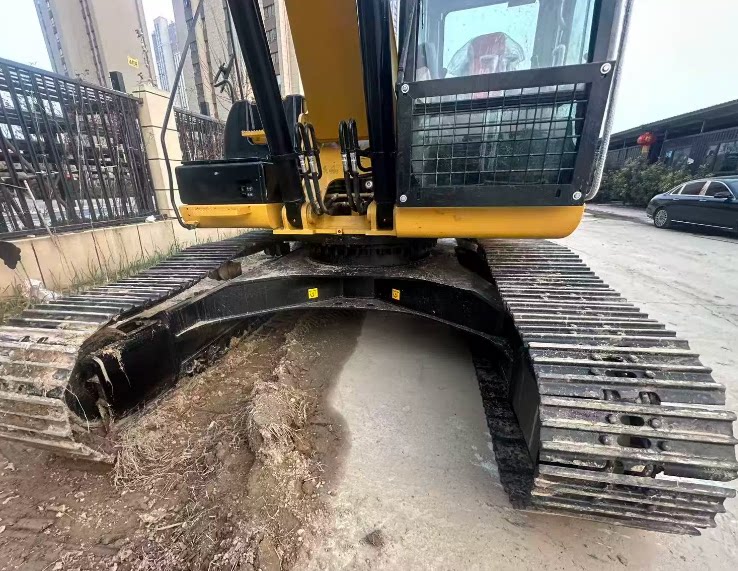 4月27日郑州再制造卡特329挖掘机一辆网络拍卖公告