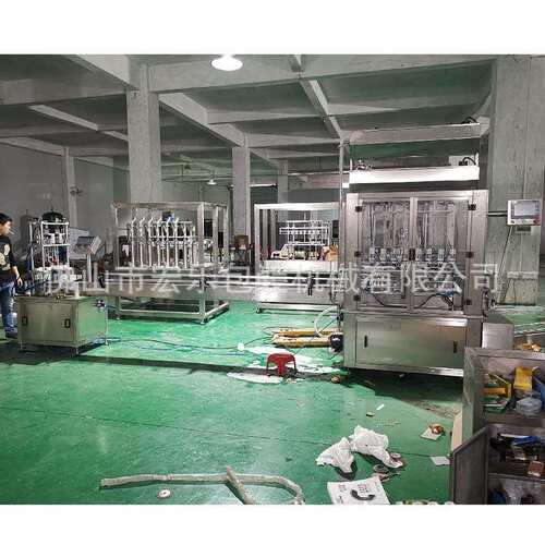 8头自动液体灌装机自流式灌装机油污净消毒液玻璃水精准